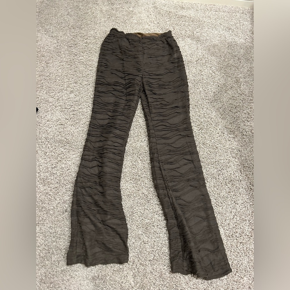 Prettylittlething brown patterned pants size USA 8